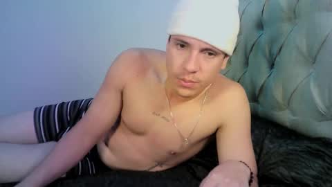 Snapshot of yonat_ chatting on November 9, 2025, 4:44 am Yonat online show from November 9, 2025, 4:44 am