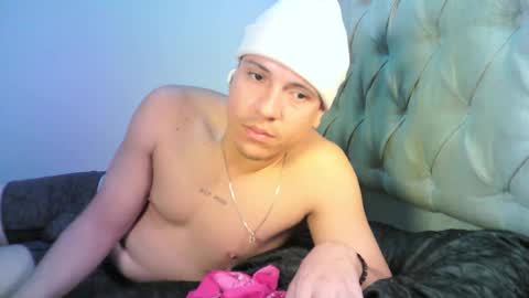 Snapshot of yonat_ chatting on November 13, 2025, 11:25 pm Yonat online show from November 13, 2025, 11:25 pm
