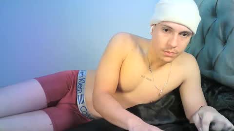 Snapshot of yonat_ chatting on November 16, 2025, 3:45 am Yonat online show from November 16, 2025, 3:45 am