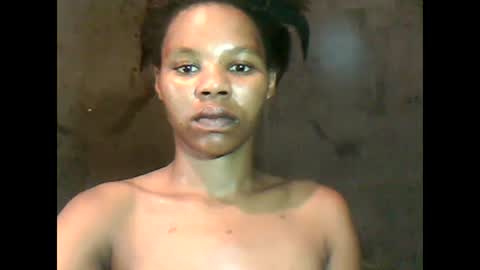 Snapshot of yoncexx25 chatting on January 2, 2025, 10:05 am amazingkellyxx online show from January 2, 2025, 10:05 am