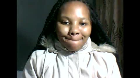 Snapshot of yoncexx25 chatting on February 16, 2025, 4:53 pm amazingkellyxx online show from February 16, 2025, 4:53 pm