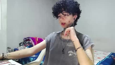 Snapshot of yoonbum_ chatting on November 20, 2025, 12:00 am Little Mike Independent model online show from November 20, 2025, 12:00 am