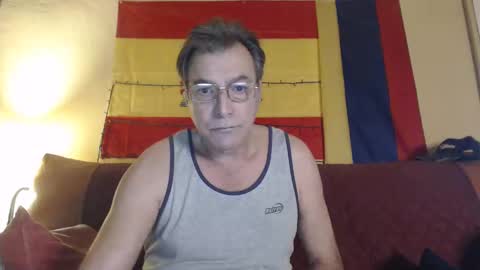 Snapshot of yosep44 chatting on January 26, 2025, 12:43 pm yosep online show from January 26, 2025, 12:43 pm