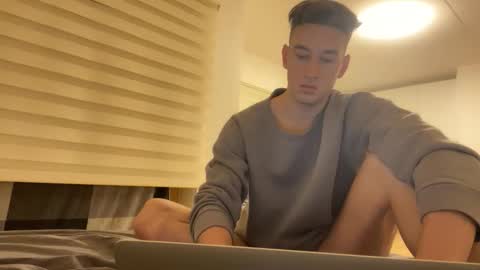 Snapshot of youcan__ chatting on November 10, 2025, 12:48 pm youcan__ online show from November 10, 2025, 12:48 pm