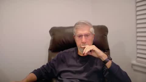 Snapshot of yougogirl_3 chatting on November 2, 2025, 12:29 pm Colorado Guy Straight online show from November 2, 2025, 12:29 pm