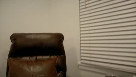 Snapshot of yougogirl_3 chatting on November 11, 2025, 2:33 am Colorado Guy Straight online show from November 11, 2025, 2:33 am