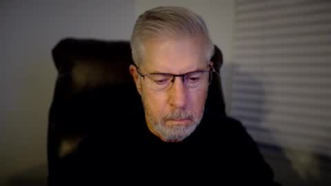 Snapshot of yougogirl_3 chatting on November 18, 2025, 2:50 am Colorado Guy Straight online show from November 18, 2025, 2:50 am