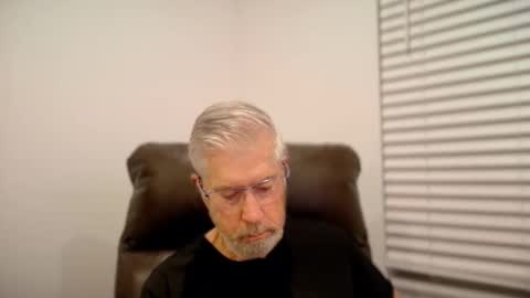 Snapshot of yougogirl_3 chatting on November 19, 2025, 3:50 am Colorado Guy Straight online show from November 19, 2025, 3:50 am