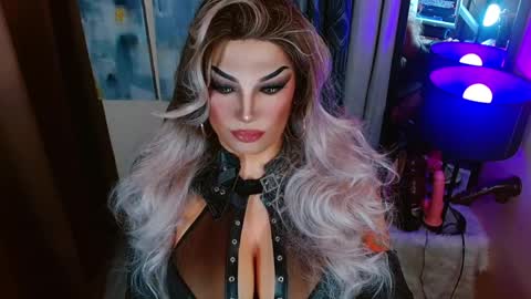 Snapshot of your1truequeen chatting on March 30, 2026, 3:51 am QUEEN MADISON online show from March 30, 2026, 3:51 am