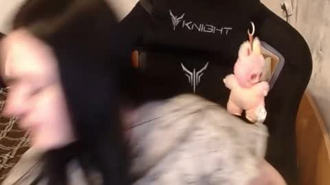 Snapshot of your_8a8y chatting on November 10, 2025, 8:46 am your_8a8y online show from November 10, 2025, 8:46 am