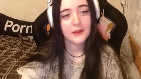 Snapshot of your_8a8y chatting on November 11, 2025, 12:49 pm your_8a8y online show from November 11, 2025, 12:49 pm