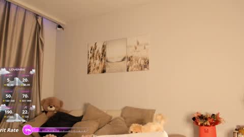 Snapshot of your__voice chatting on February 7, 2026, 7:06 pm Camilla online show from February 7, 2026, 7:06 pm