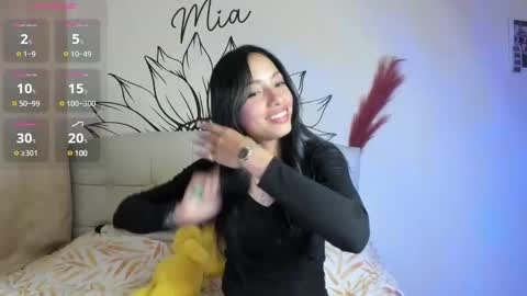 Snapshot of your_beck chatting on February 8, 2025, 4:03 am mia3 online show from February 8, 2025, 4:03 am