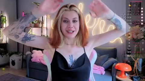 Snapshot of your_corvus chatting on June 6, 2026, 10:53 am your_corvus online show from June 6, 2026, 10:53 am