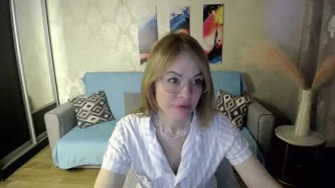 your_crush_12 online show from November 25, 2025, 8:03 am