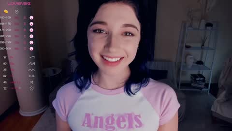 Snapshot of your_desssert chatting on January 12, 2025, 12:33 pm Lina online show from January 12, 2025, 12:33 pm