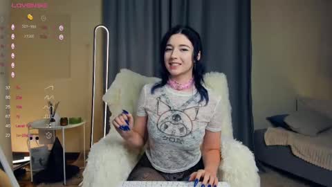 Snapshot of your_desssert chatting on February 16, 2025, 1:05 pm Lina online show from February 16, 2025, 1:05 pm