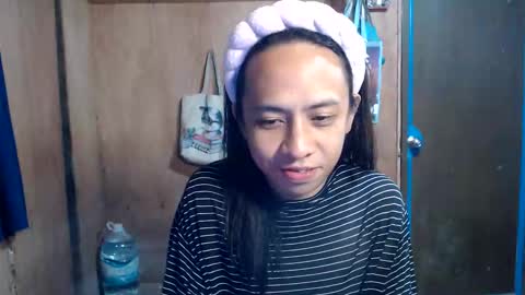 your_ghurlkalea16 online show from March 13, 2026, 12:56 pm