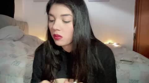 Snapshot of your_girl_of_dreams chatting on February 24, 2025, 12:59 pm Natt online show from February 24, 2025, 12:59 pm