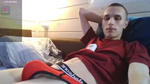 Snapshot of your_honeyy chatting on March 4, 2026, 3:18 pm Mark online show from March 4, 2026, 3:18 pm