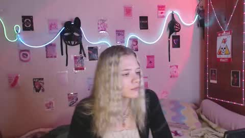 Your Horny Friends online show from September 9, 2025, 8:47 am