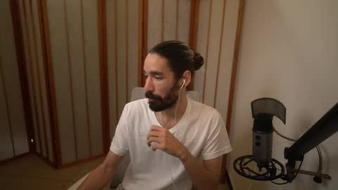 Snapshot of your_ice_cream chatting on December 19, 2025, 5:20 pm Siebel. online show from December 19, 2025, 5:20 pm