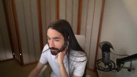 Snapshot of your_ice_cream chatting on February 17, 2026, 7:31 pm Siebel. online show from February 17, 2026, 7:31 pm