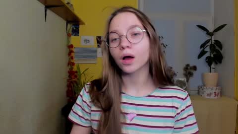 Leslie online show from December 26, 2024, 5:19 pm