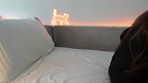 Snapshot of your_librarian chatting on February 5, 2026, 9:14 am Your Librarian online show from February 5, 2026, 9:14 am