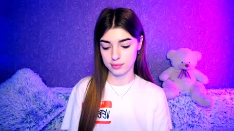 Snapshot of your_moon18 chatting on December 16, 2024, 12:48 am Zarina online show from December 16, 2024, 12:48 am