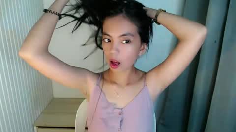 your_nikka22 online show from November 12, 2025, 8:04 am