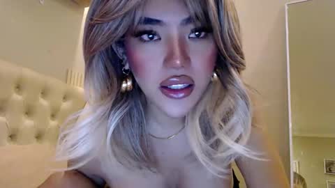 Snapshot of your_pov chatting on March 4, 2026, 2:39 am Lena online show from March 4, 2026, 2:39 am
