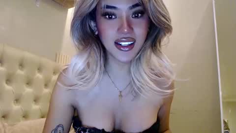 Snapshot of your_pov chatting on March 6, 2026, 2:41 am Lena online show from March 6, 2026, 2:41 am