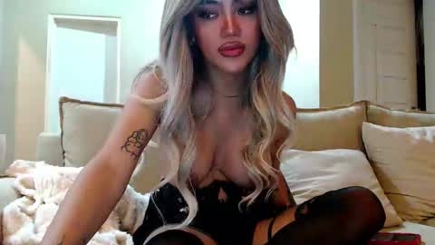 Snapshot of your_pov chatting on March 27, 2026, 9:10 am Lena online show from March 27, 2026, 9:10 am