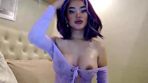Snapshot of your_pov chatting on April 25, 2026, 7:22 am Lena online show from April 25, 2026, 7:22 am