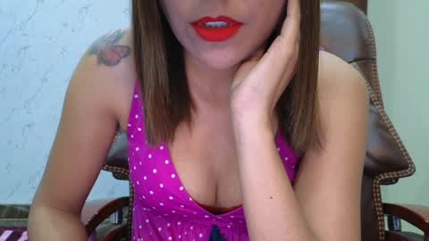Snapshot of your_priya_77 chatting on January 14, 2025, 2:32 pm sonam online show from January 14, 2025, 2:32 pm