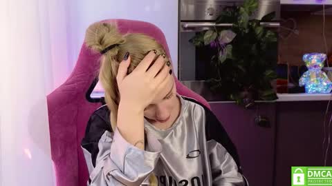 Snapshot of your_psychologist chatting on March 2, 2026, 5:08 am Alice online show from March 2, 2026, 5:08 am