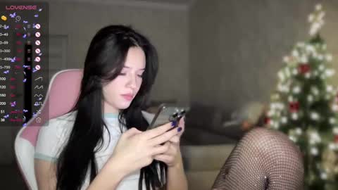 Snapshot of your_sweet_angel_ chatting on January 17, 2025, 5:41 pm Mia online show from January 17, 2025, 5:41 pm