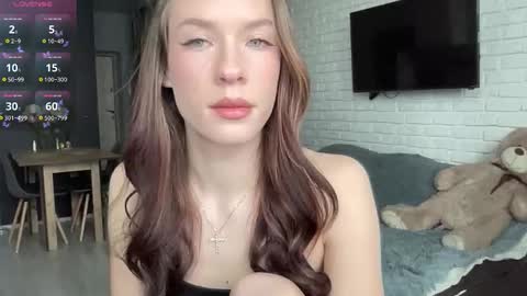 Snapshot of your_sweet_angel_ chatting on February 17, 2026, 10:23 am Mia online show from February 17, 2026, 10:23 am