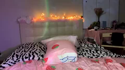 Snapshot of your_sweetpussy chatting on July 10, 2026, 8:11 pm Anya online show from July 10, 2026, 8:11 pm
