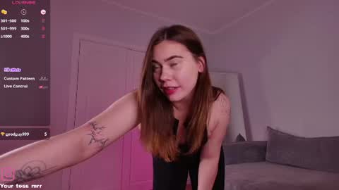 Tessa online show from June 14, 2026, 6:10 pm