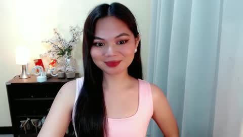 Snapshot of yourangelictransgirl chatting on March 7, 2025, 4:00 pm Hi its me Yna online show from March 7, 2025, 4:00 pm