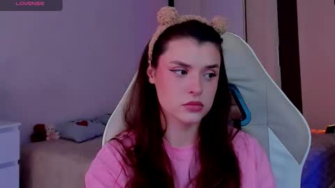 Anikka online show from February 17, 2026, 10:23 am