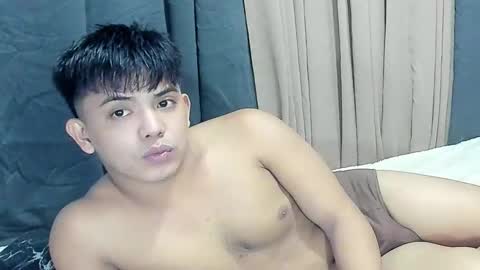 yourasian_bradley online show from December 5, 2025, 12:08 am