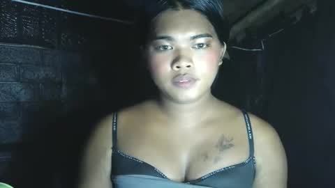 Snapshot of yourasian_kendal chatting on May 11, 2026, 2:45 pm Kendal online show from May 11, 2026, 2:45 pm