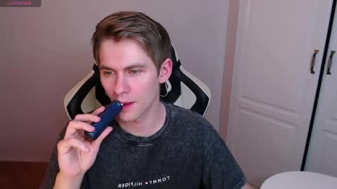 Billy online show from May 17, 2026, 1:03 am
