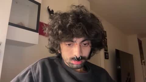 Snapshot of yourboo25 chatting on February 6, 2026, 6:11 pm yourboo25 online show from February 6, 2026, 6:11 pm