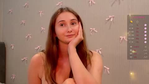 Snapshot of yourcreamyister chatting on November 25, 2025, 9:37 pm creamysister online show from November 25, 2025, 9:37 pm