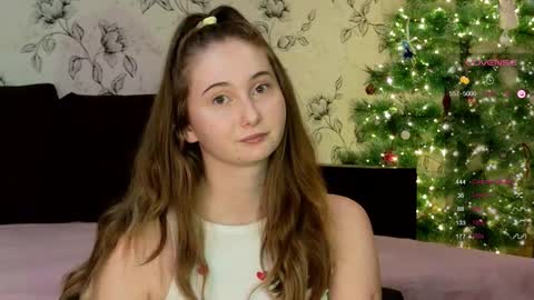 Snapshot of yourcreamyister chatting on January 7, 2026, 7:05 pm creamysister online show from January 7, 2026, 7:05 pm