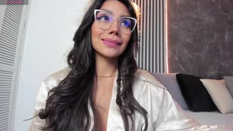 Selena online show from January 28, 2025, 4:50 am